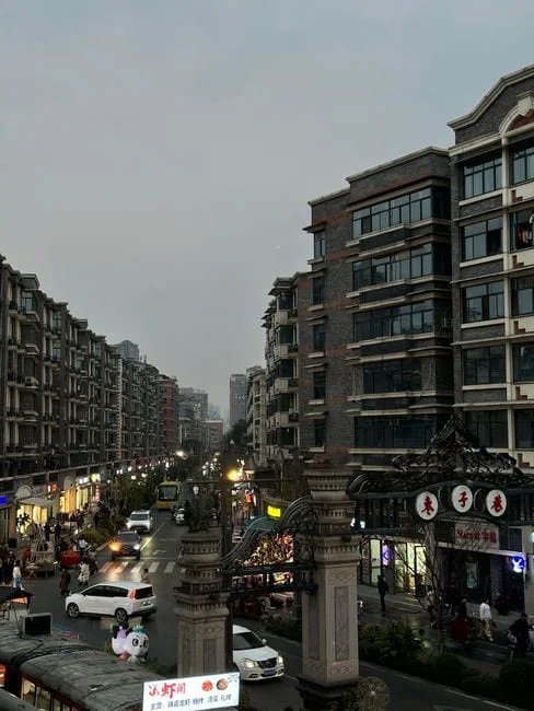 城市夜景不够璀璨？这个灯光增强太绝了 修图前