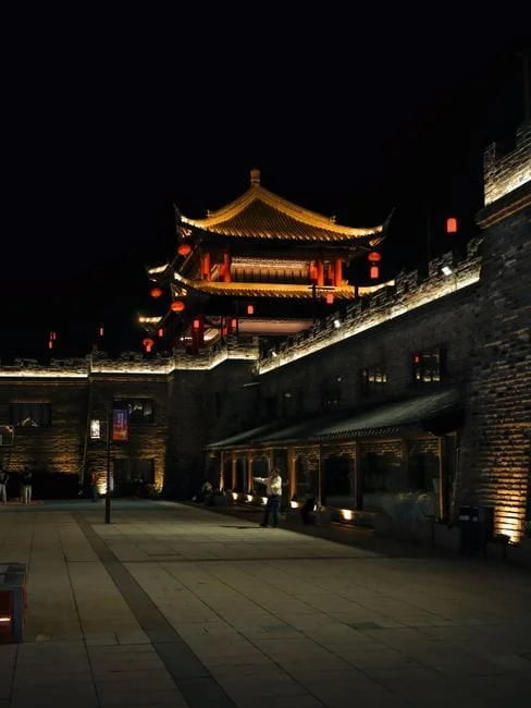 霓虹灯发光字太绝了！！这个指令像走进了赛博朋克世界 修图前